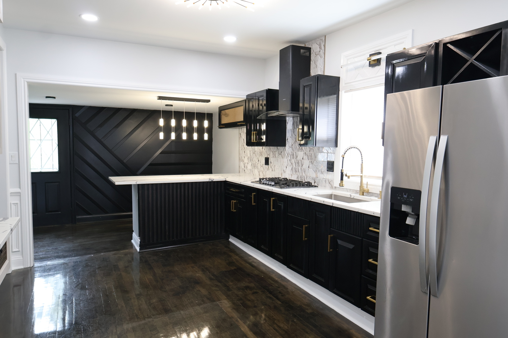 15239 Vincennes Road, Phoenix, IL 60426