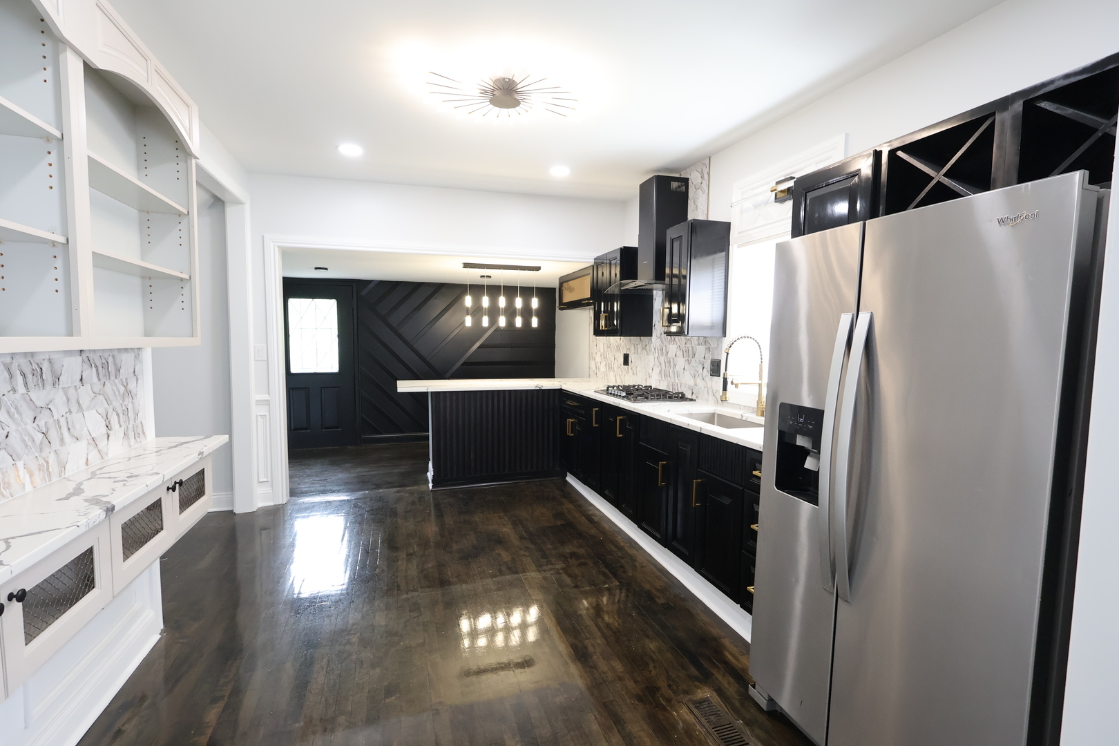 15239 Vincennes Road, Phoenix, IL 60426