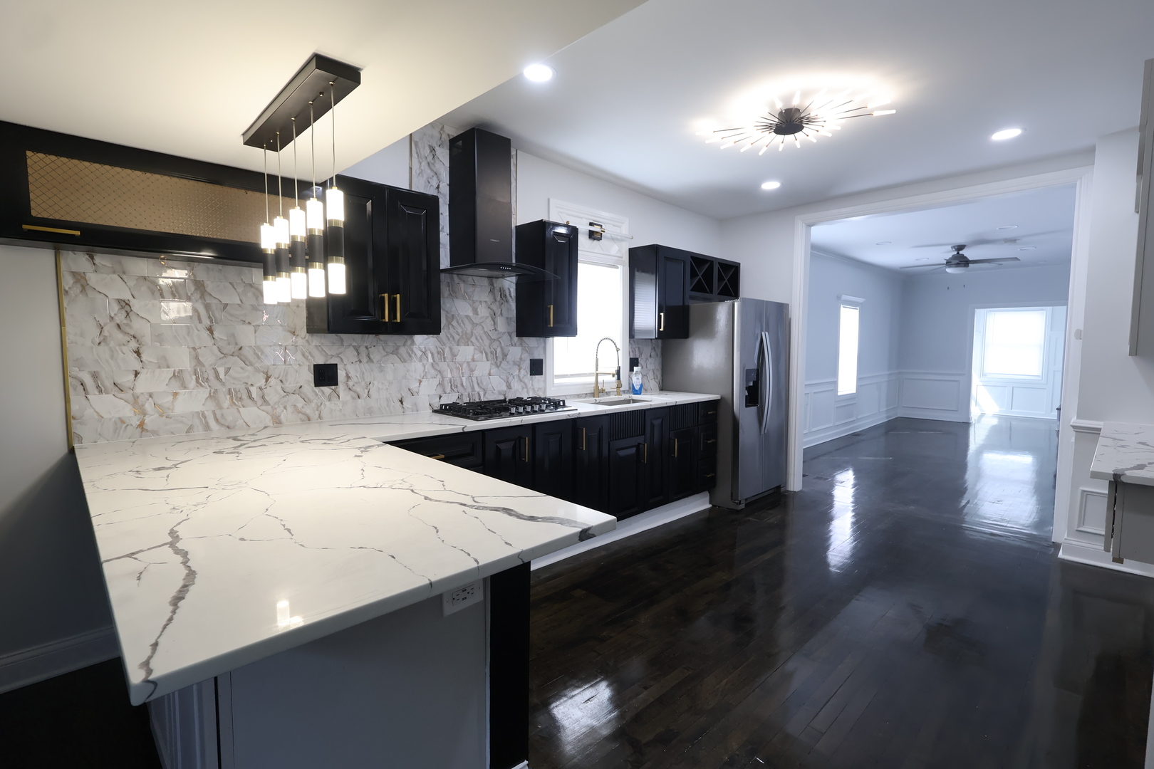 15239 Vincennes Road, Phoenix, IL 60426