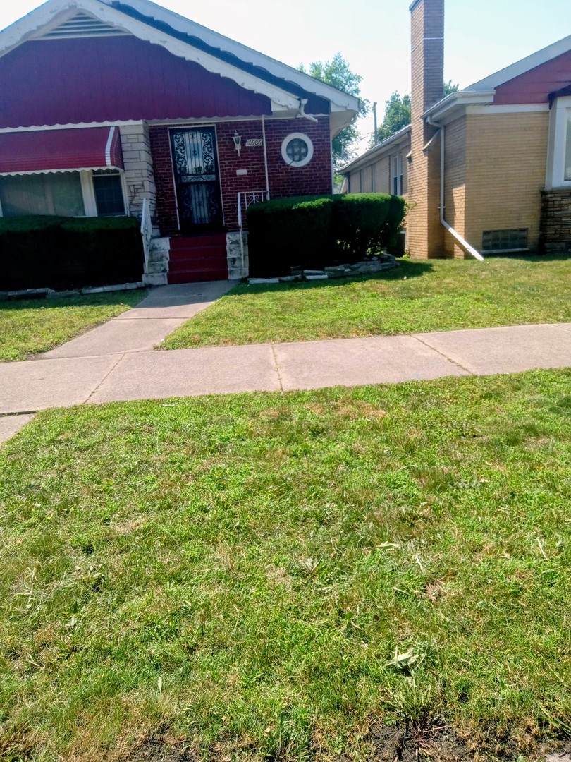 10906 S Wallace Street, Chicago, IL 60628