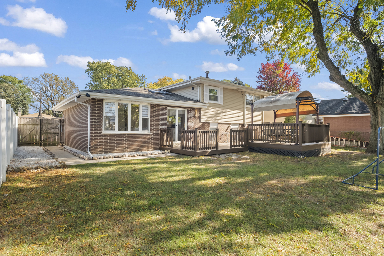 10600 S Highland Avenue, Worth, IL 60482