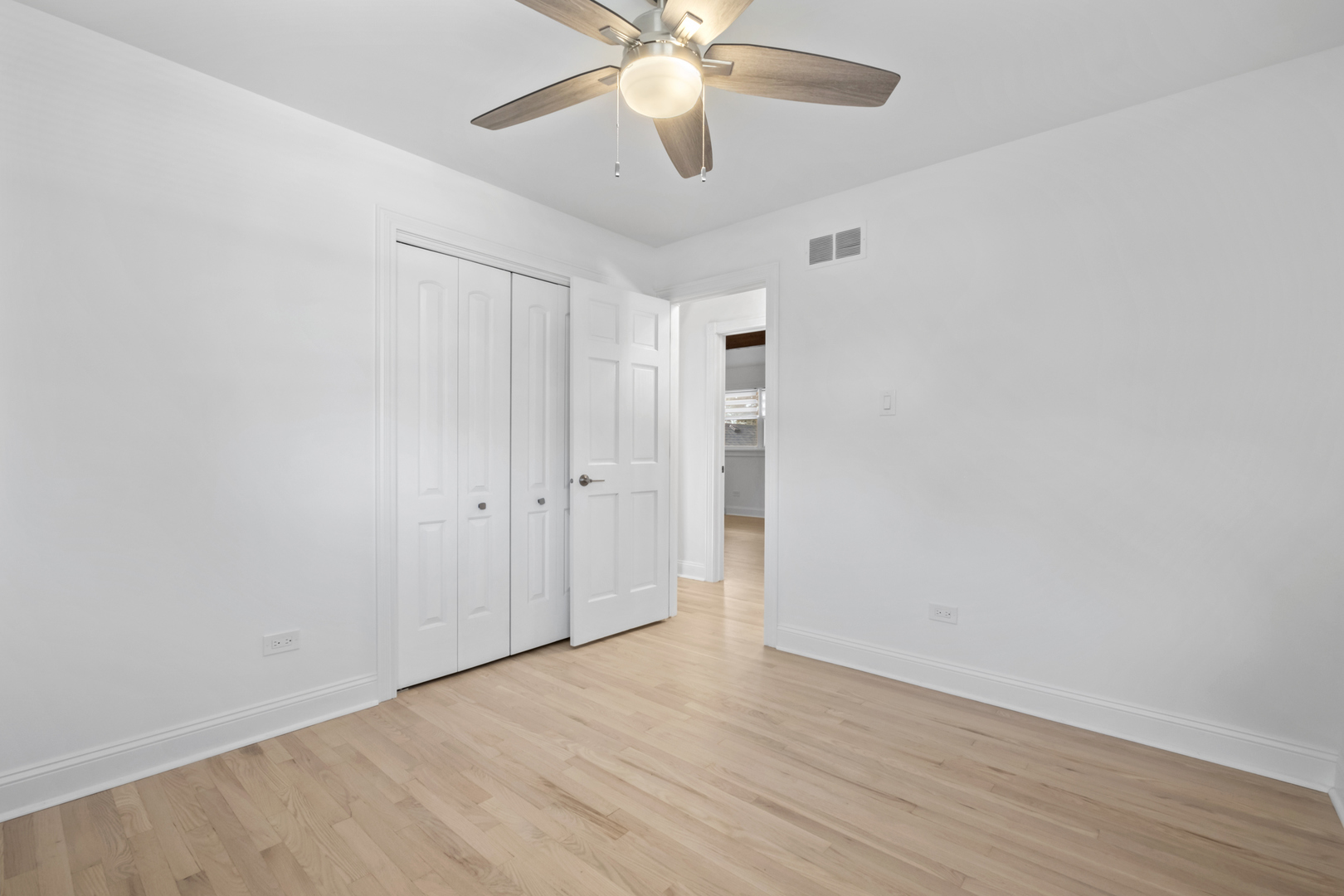 10600 S Highland Avenue, Worth, IL 60482