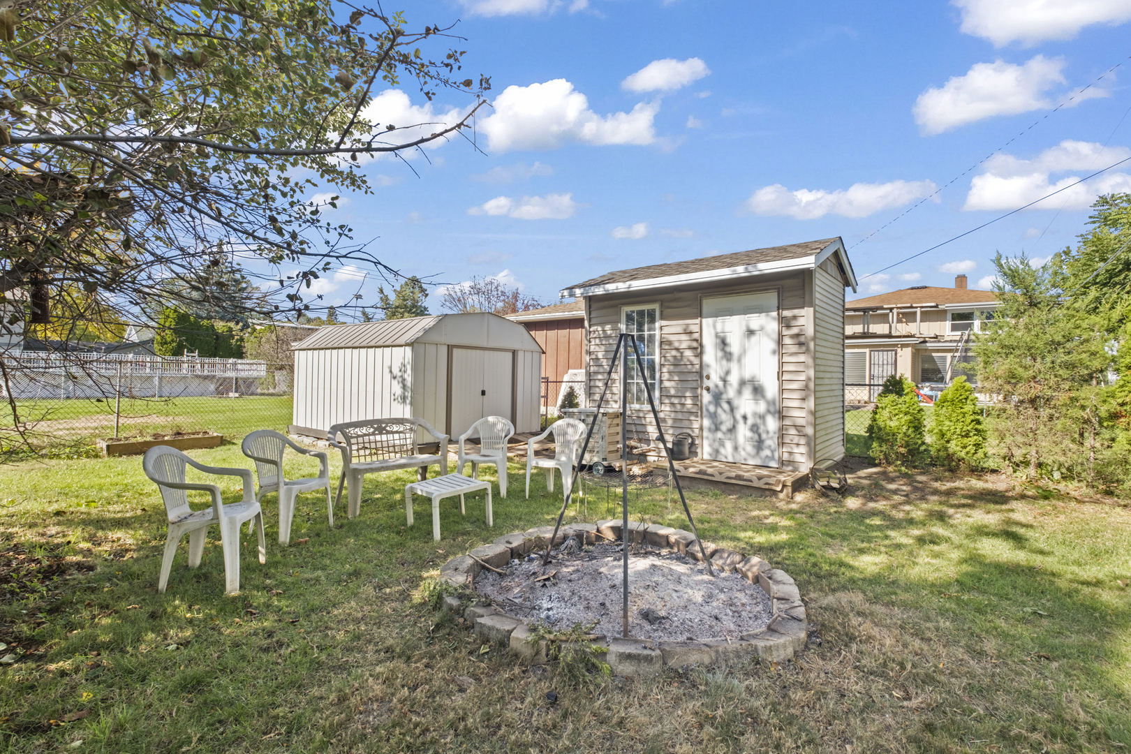 10600 S Highland Avenue, Worth, IL 60482