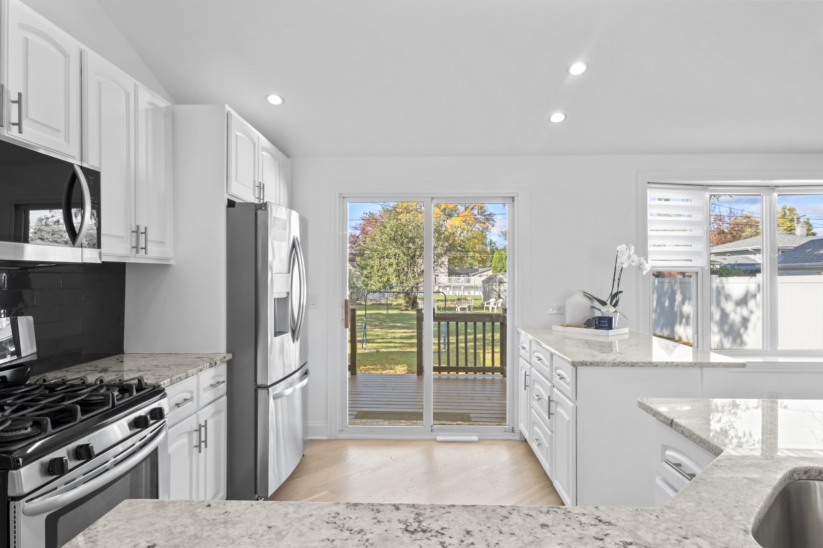 10600 S Highland Avenue, Worth, IL 60482