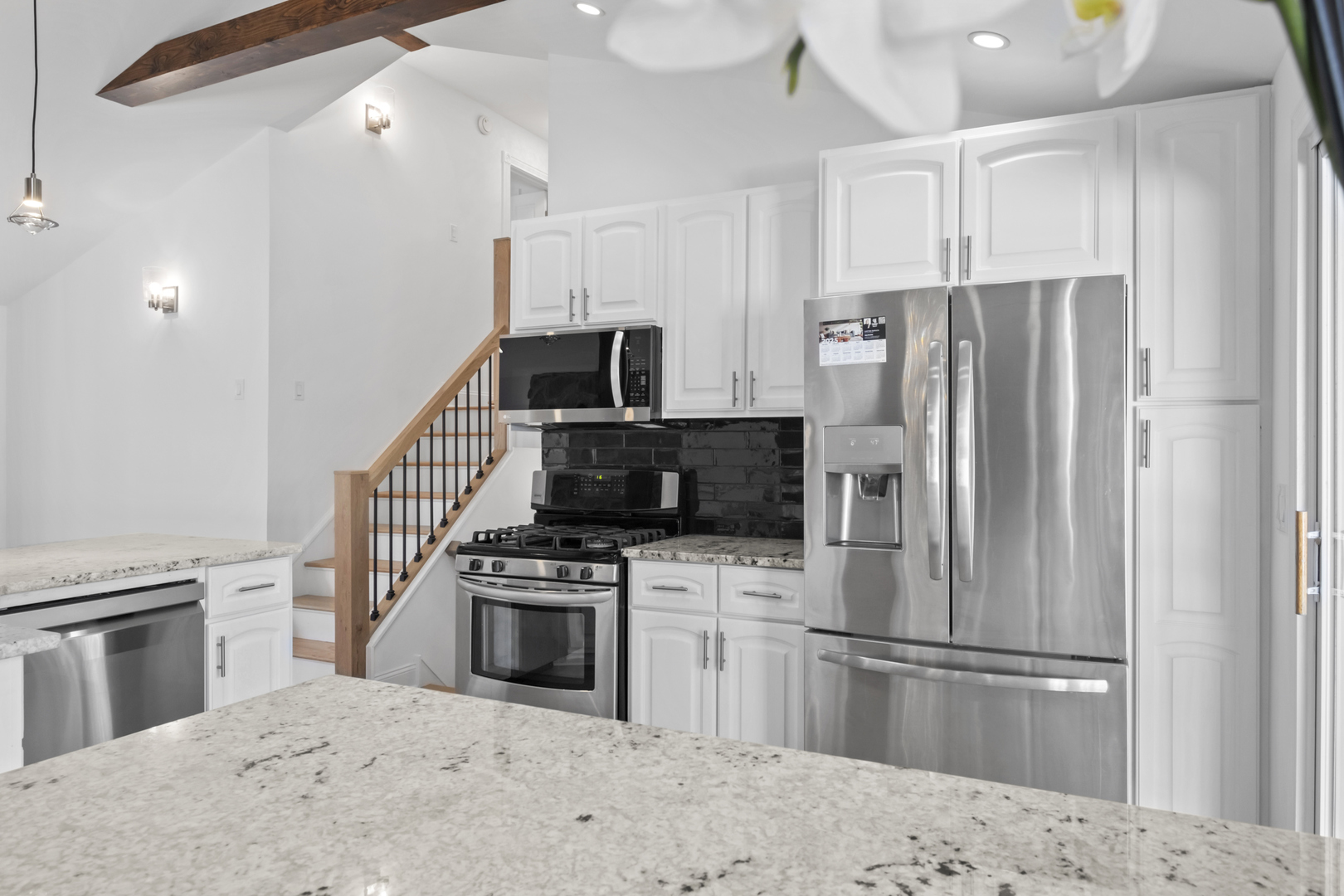 10600 S Highland Avenue, Worth, IL 60482