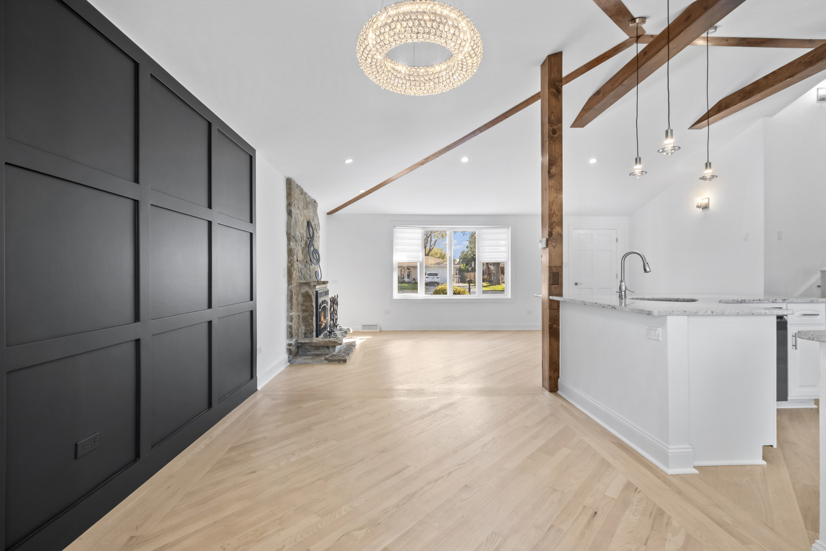 10600 S Highland Avenue, Worth, IL 60482