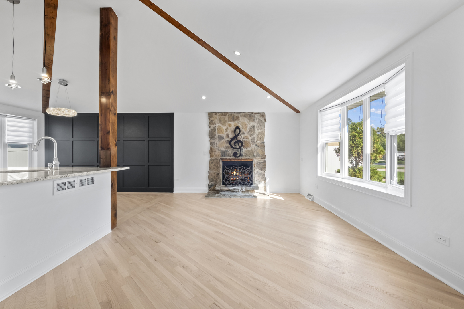 10600 S Highland Avenue, Worth, IL 60482