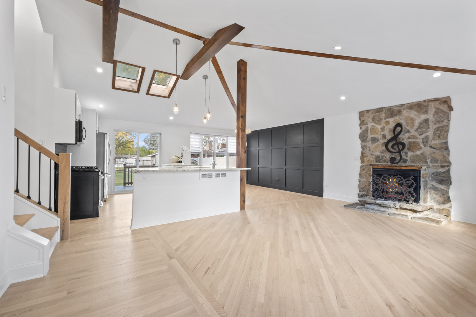 10600 S Highland Avenue, Worth, IL 60482