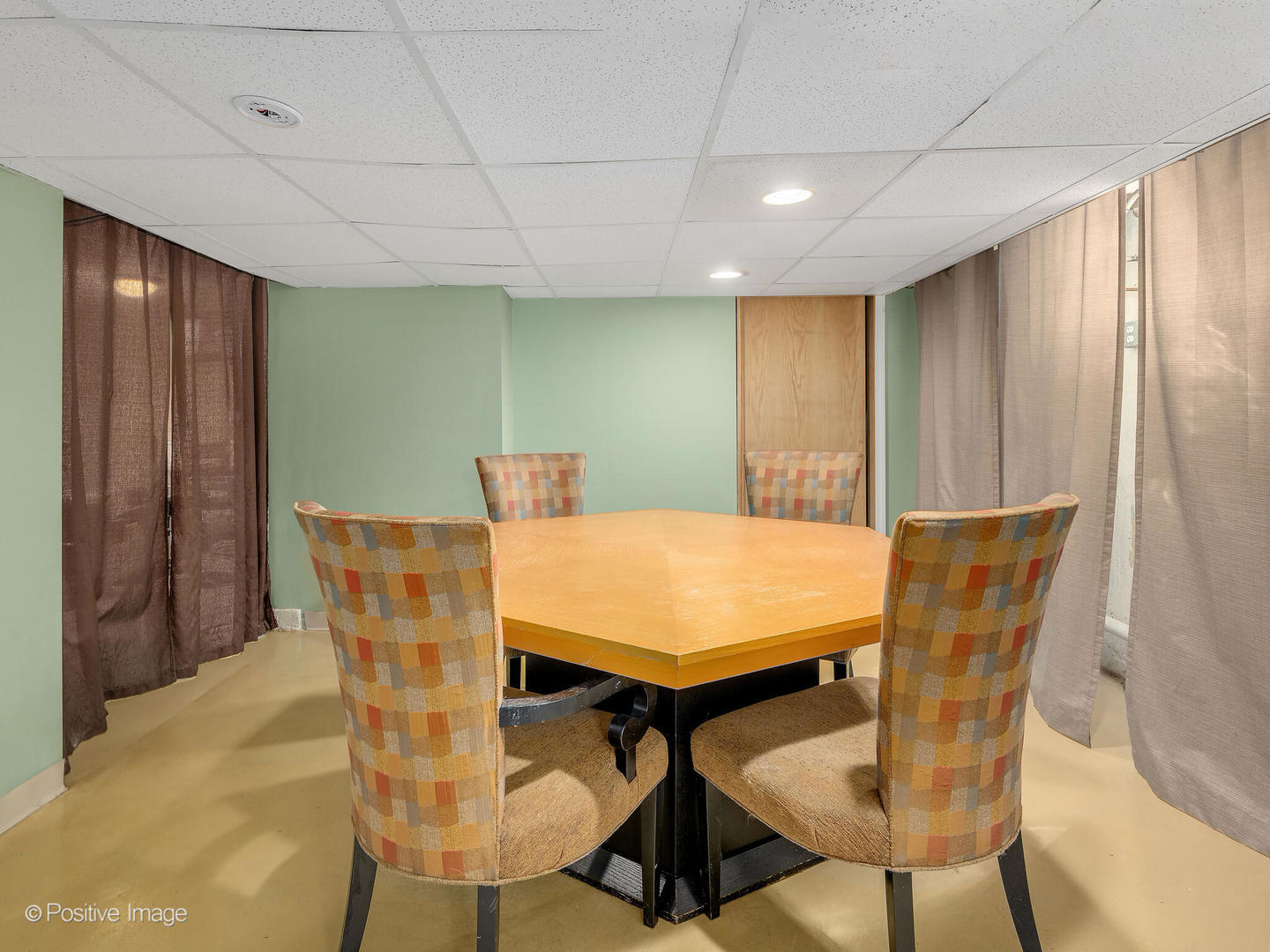 4214 Prairie Avenue, Brookfield, IL 60513