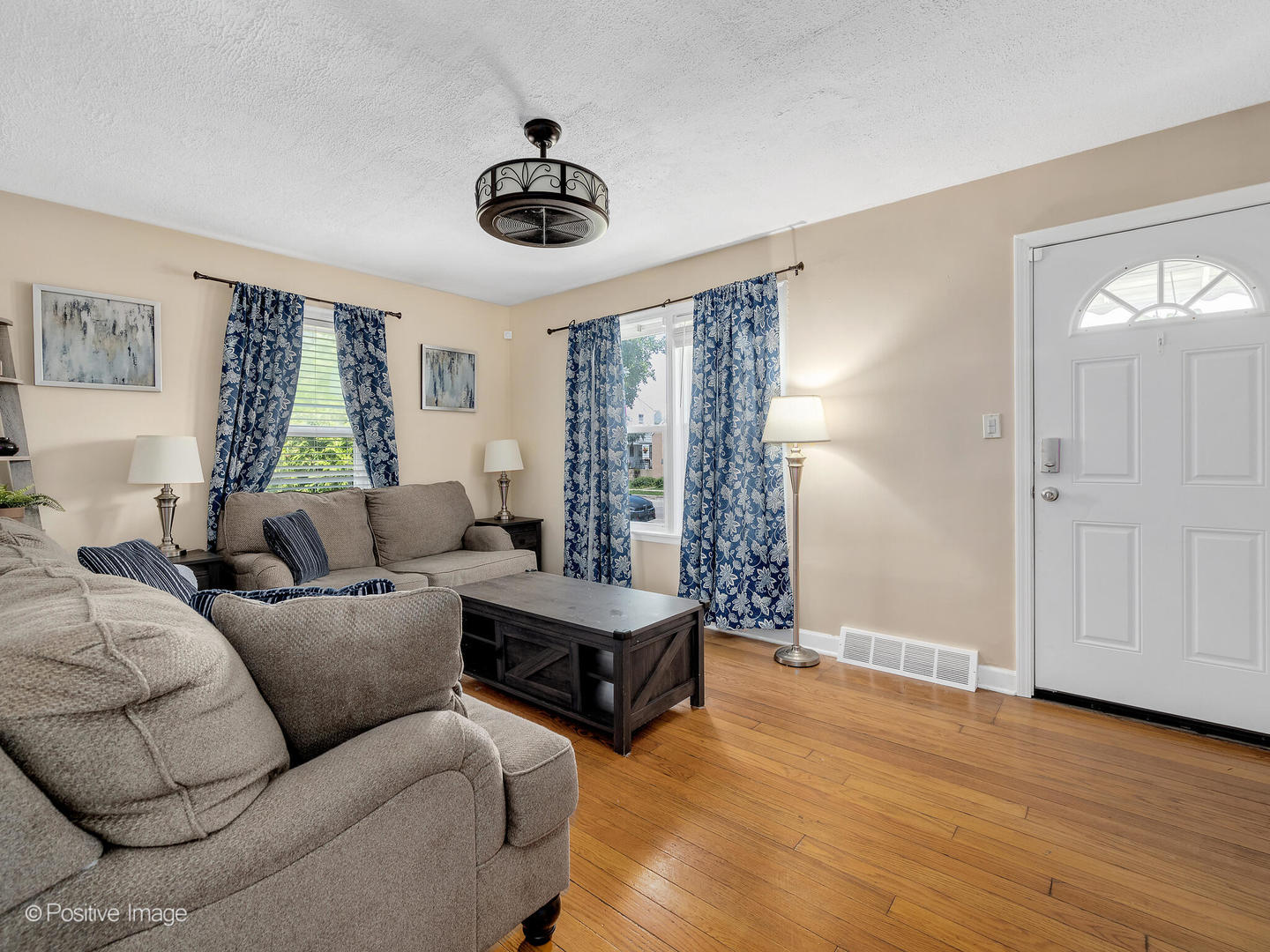 4214 Prairie Avenue, Brookfield, IL 60513