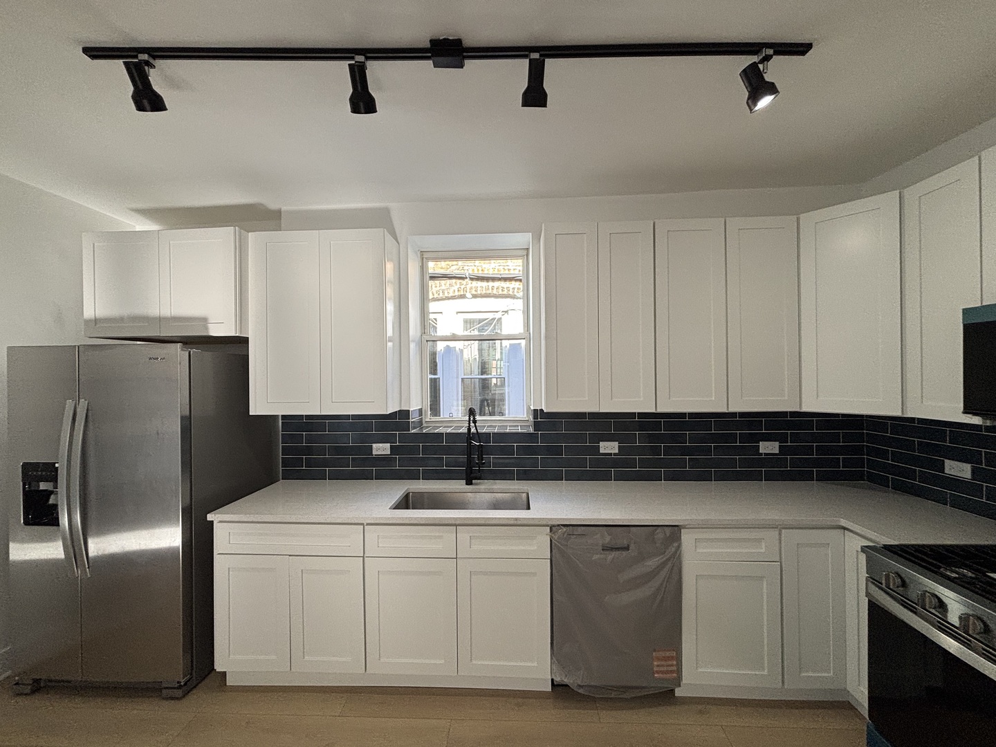 4148 N RICHMOND Street, Chicago, IL 60618