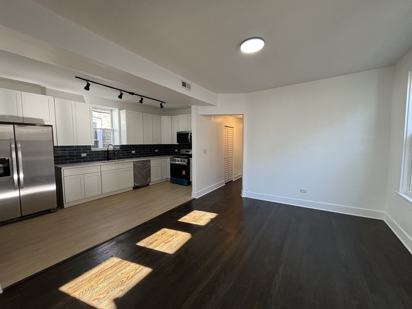 4148 N RICHMOND Street, Chicago, IL 60618