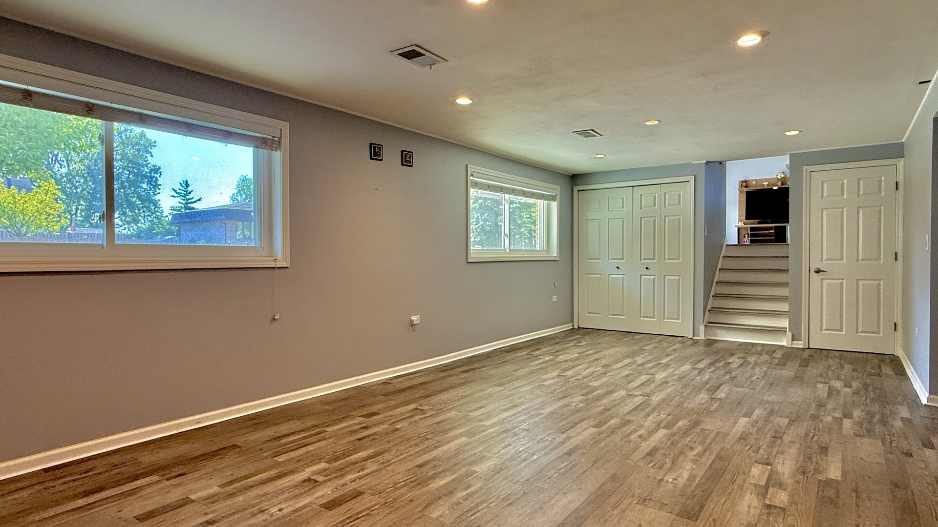 2181 PLAINFIELD Drive, Des Plaines, IL 60018