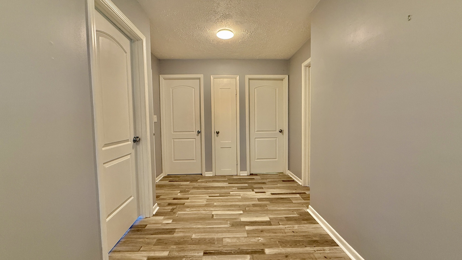 2181 PLAINFIELD Drive, Des Plaines, IL 60018