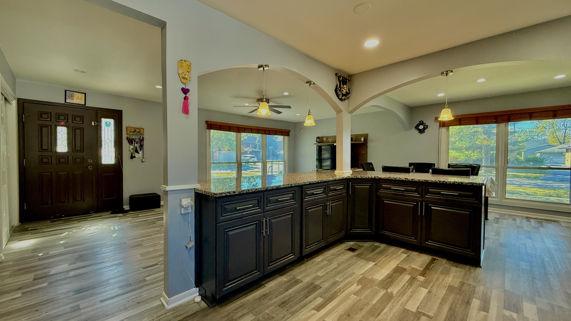 2181 PLAINFIELD Drive, Des Plaines, IL 60018