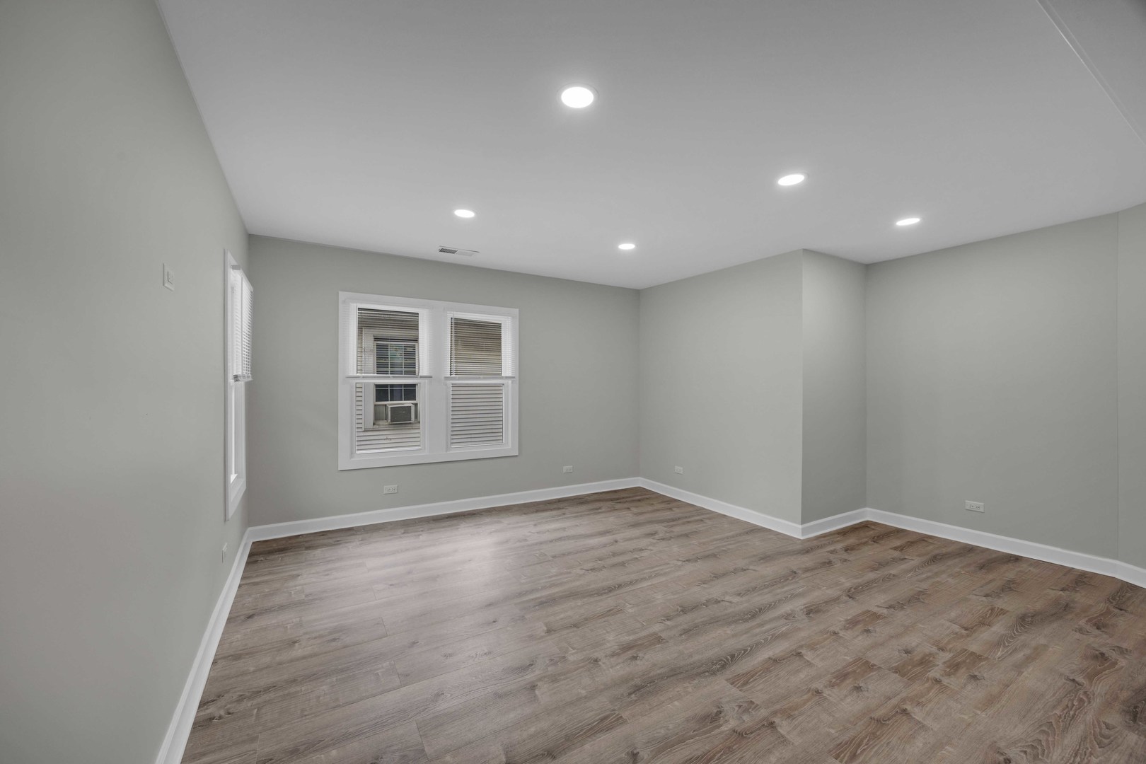 1667 Buena Vista Avenue, Chicago Heights, IL 60411