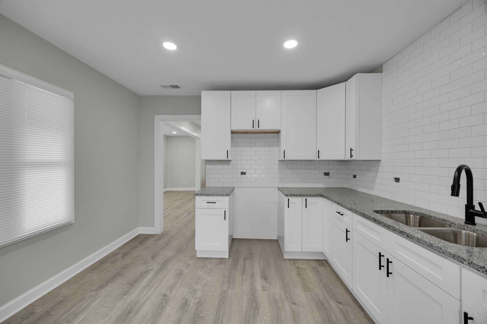 1667 Buena Vista Avenue, Chicago Heights, IL 60411