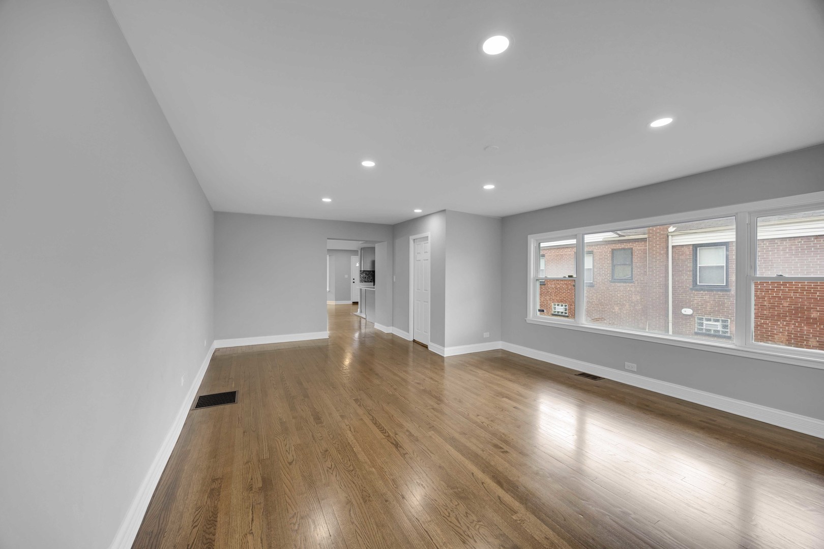 10626 S Lowe Avenue, Chicago, IL 60628