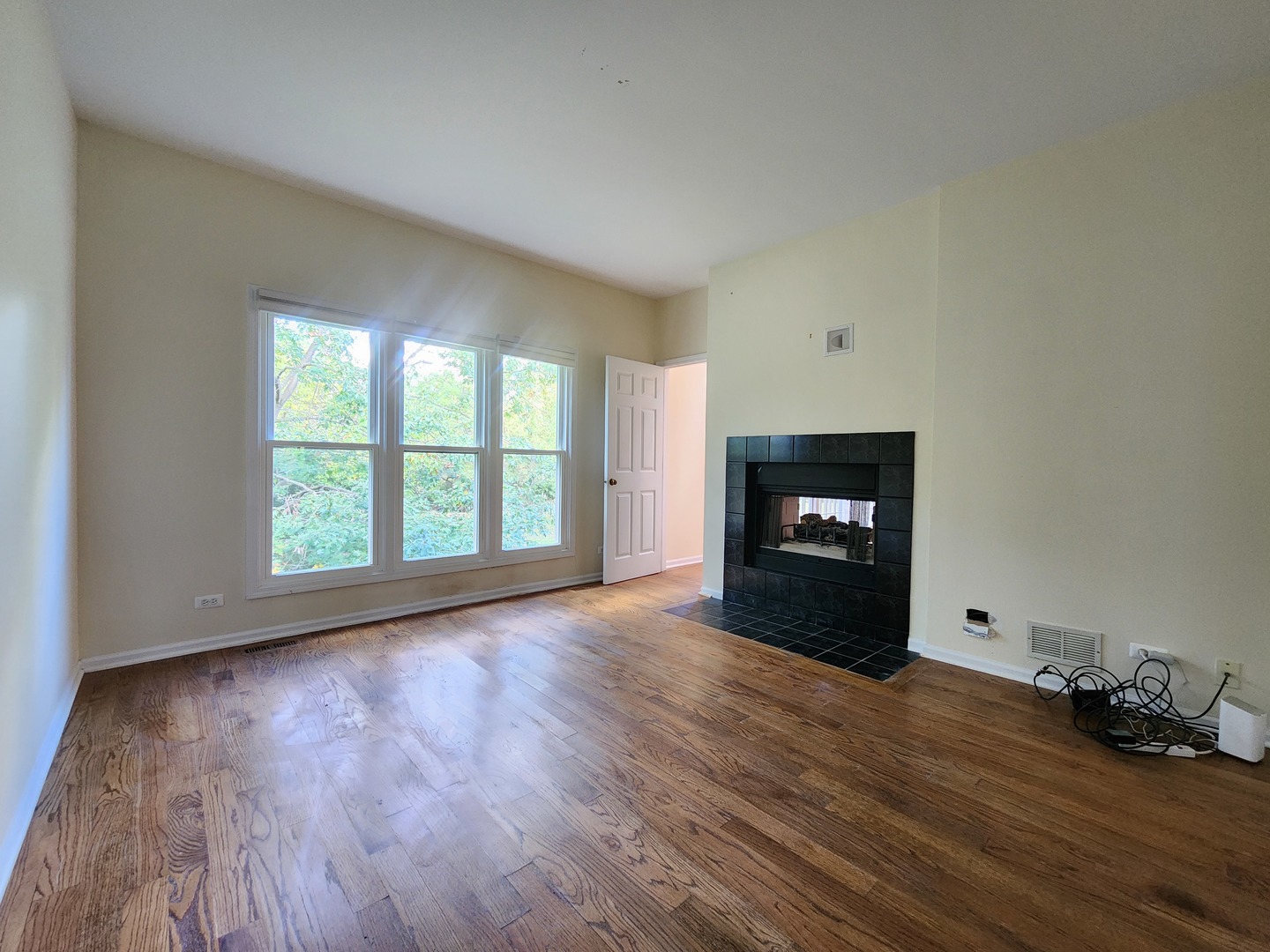 3220 Indian Creek Drive, Buffalo Grove, IL 60089