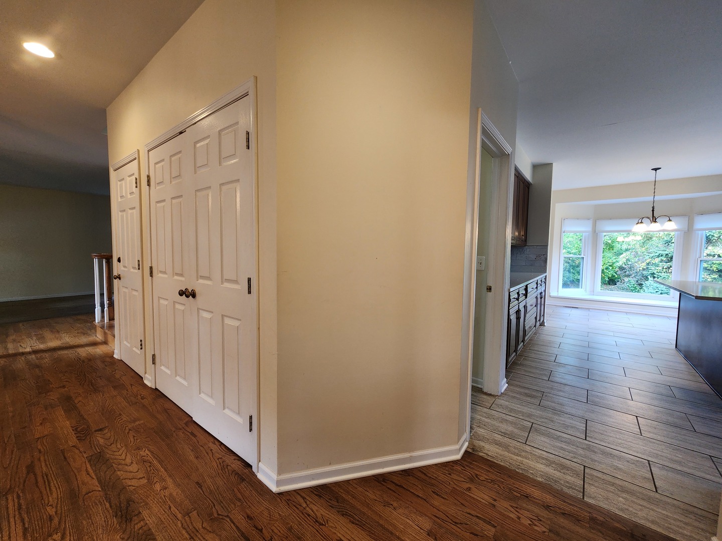 3220 Indian Creek Drive, Buffalo Grove, IL 60089