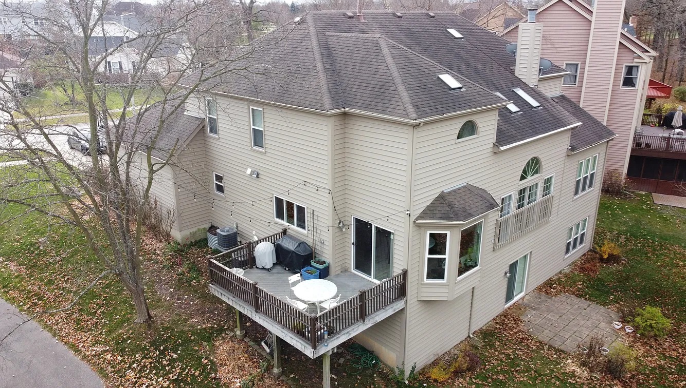 3220 Indian Creek Drive, Buffalo Grove, IL 60089