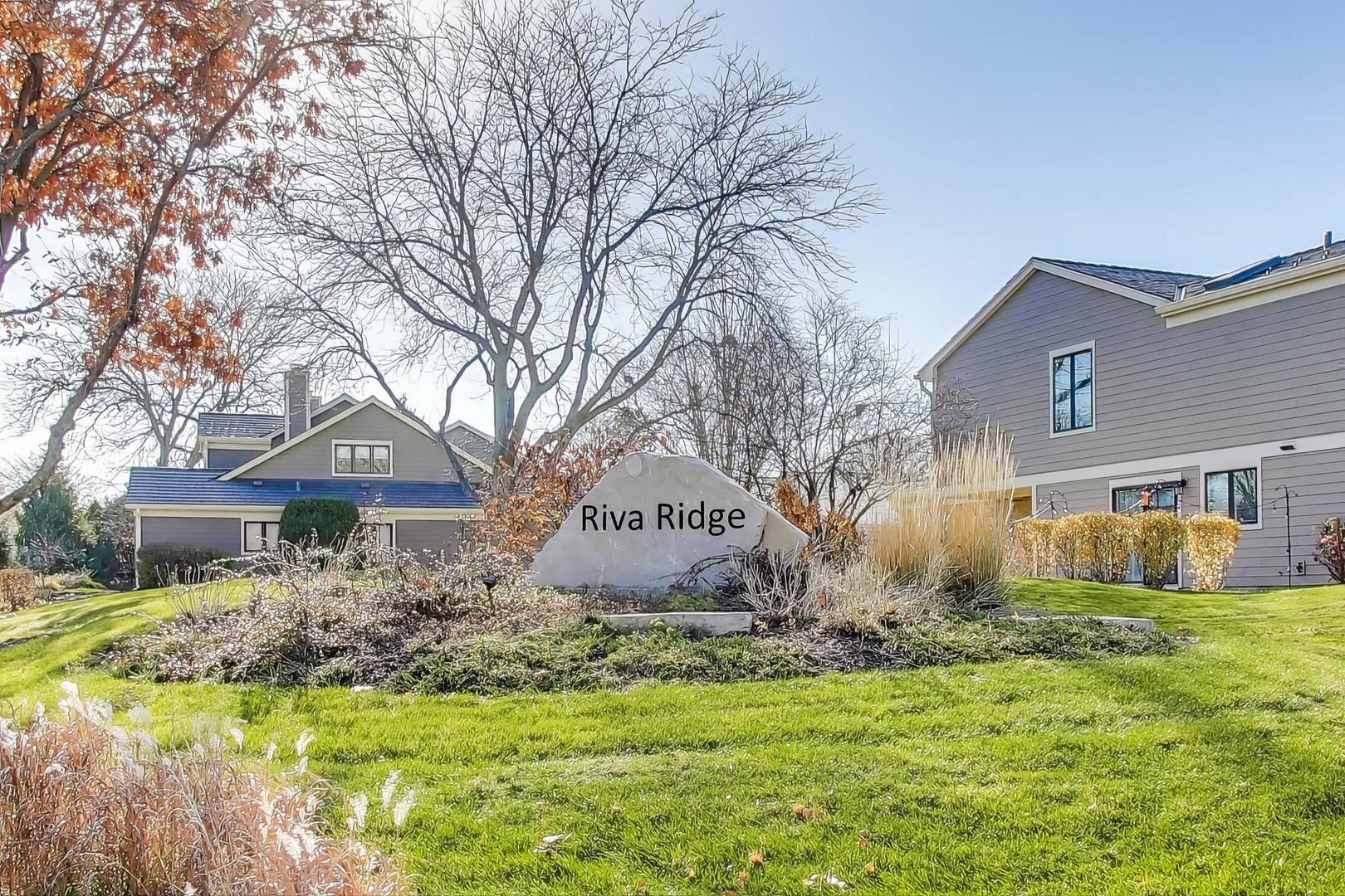 716 Ascot Court #104B, Libertyville, IL 60048