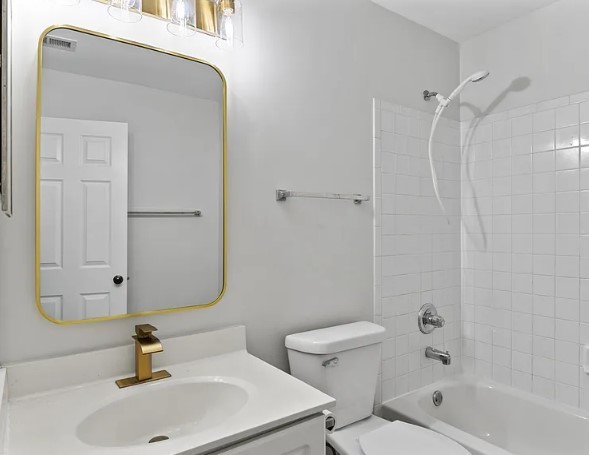 2545 Eldorado Lane, Naperville, IL 60564