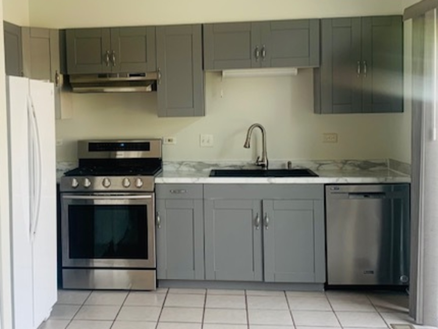 2545 Eldorado Lane, Naperville, IL 60564