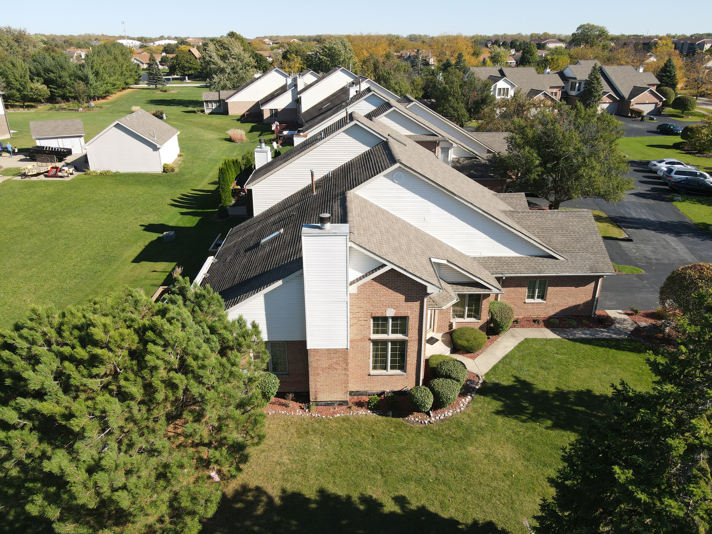 6706 Pondview Drive, Tinley Park, IL 60477