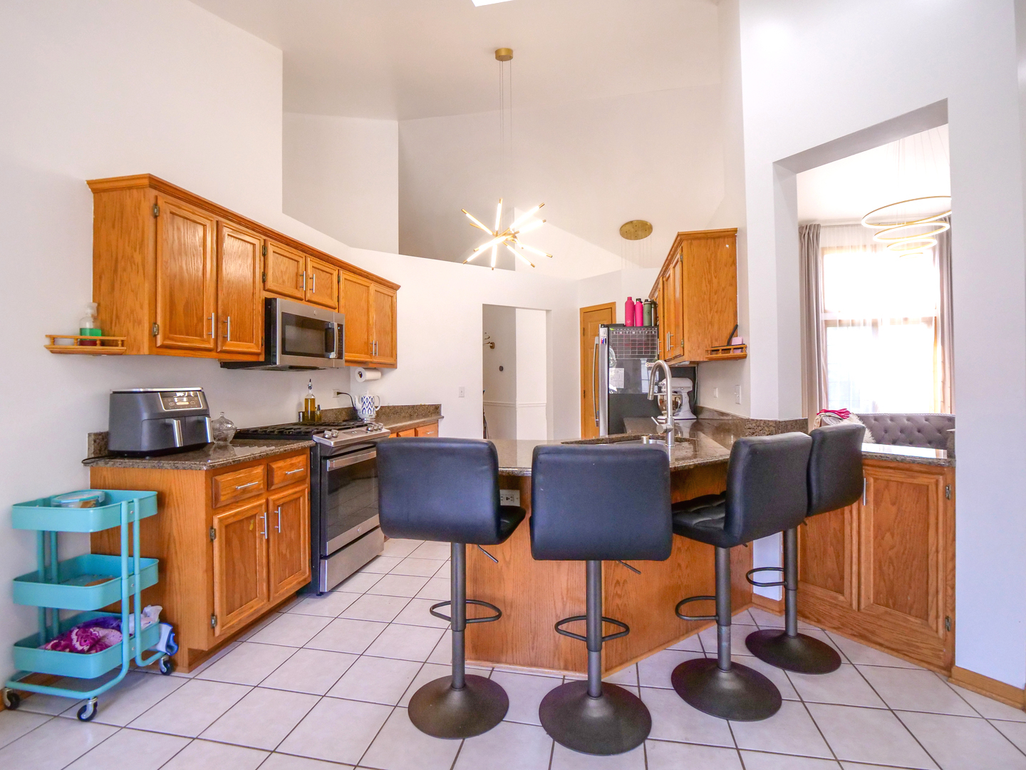 6706 Pondview Drive, Tinley Park, IL 60477