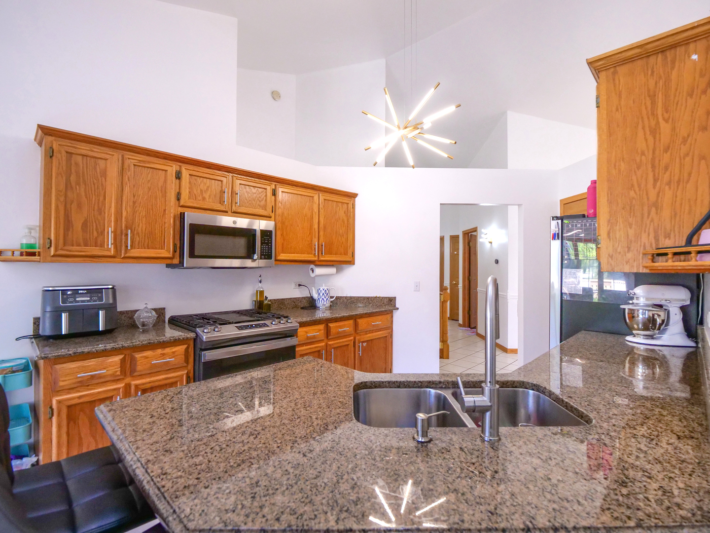 6706 Pondview Drive, Tinley Park, IL 60477