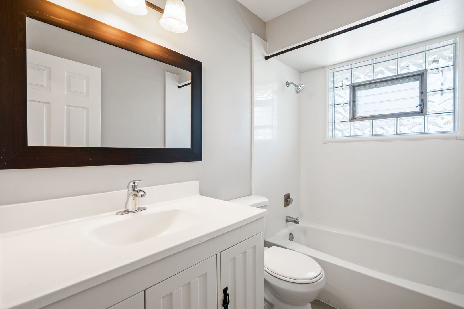 519 W Hillside Drive #3, Bensenville, IL 60106