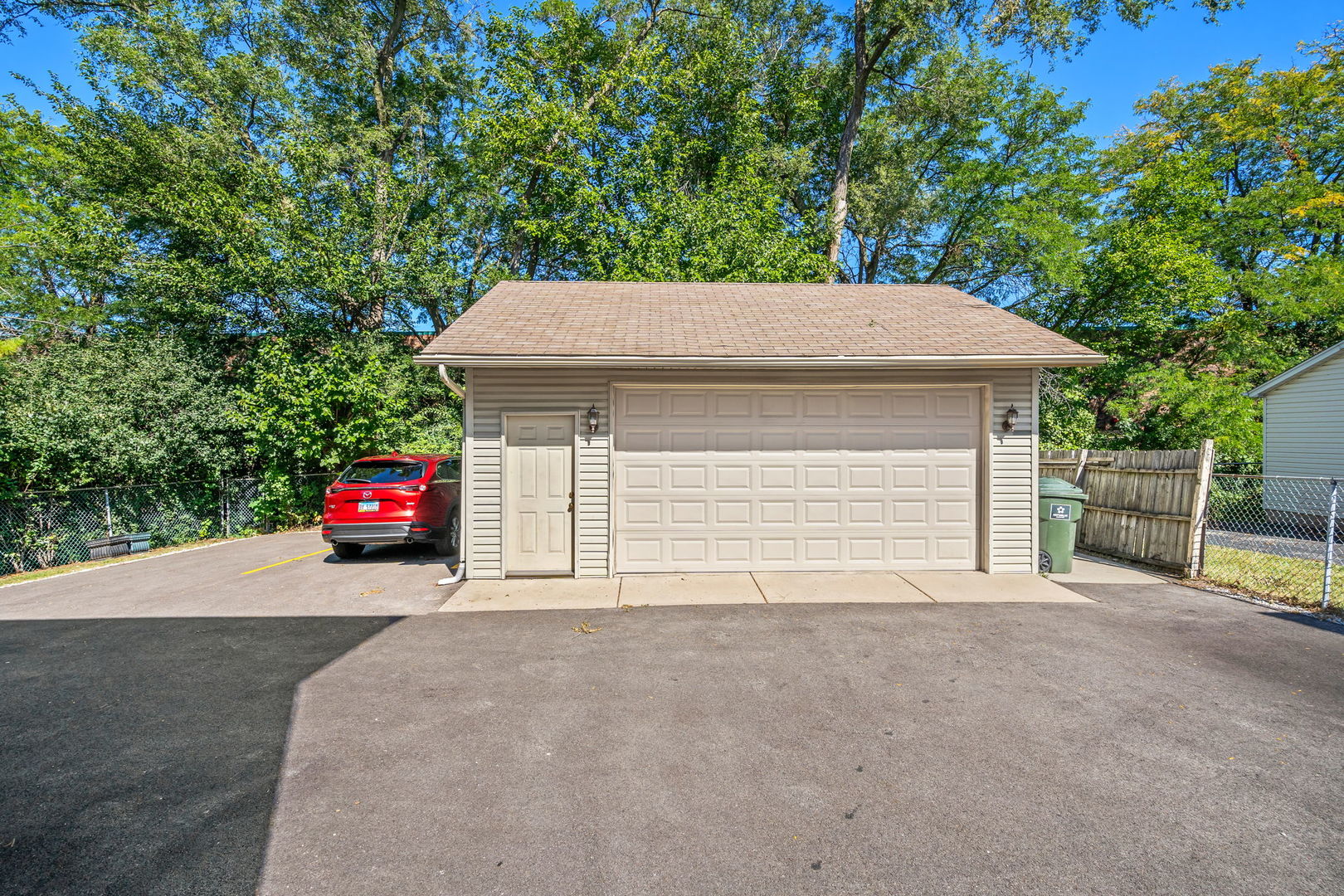 519 W Hillside Drive #3, Bensenville, IL 60106