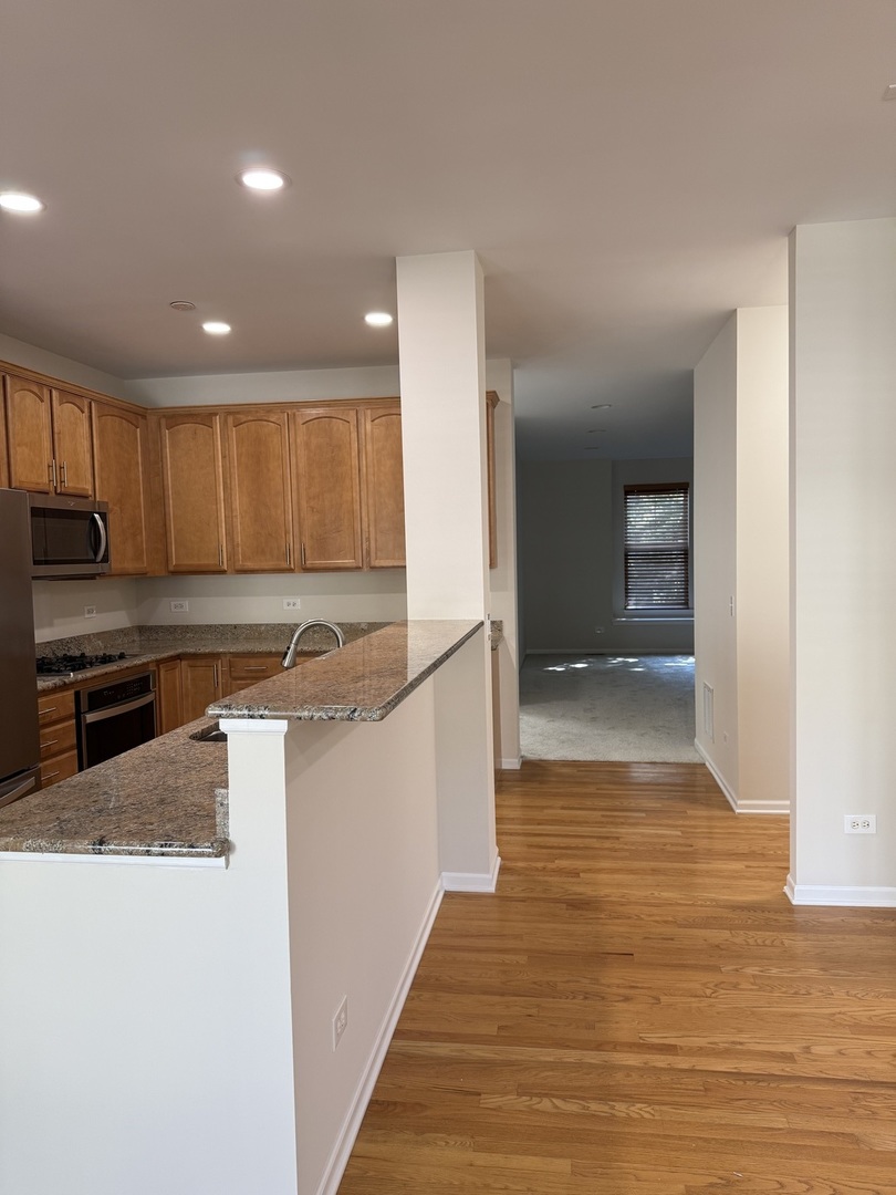 5588 Cambridge Way, Hanover Park, IL 60133