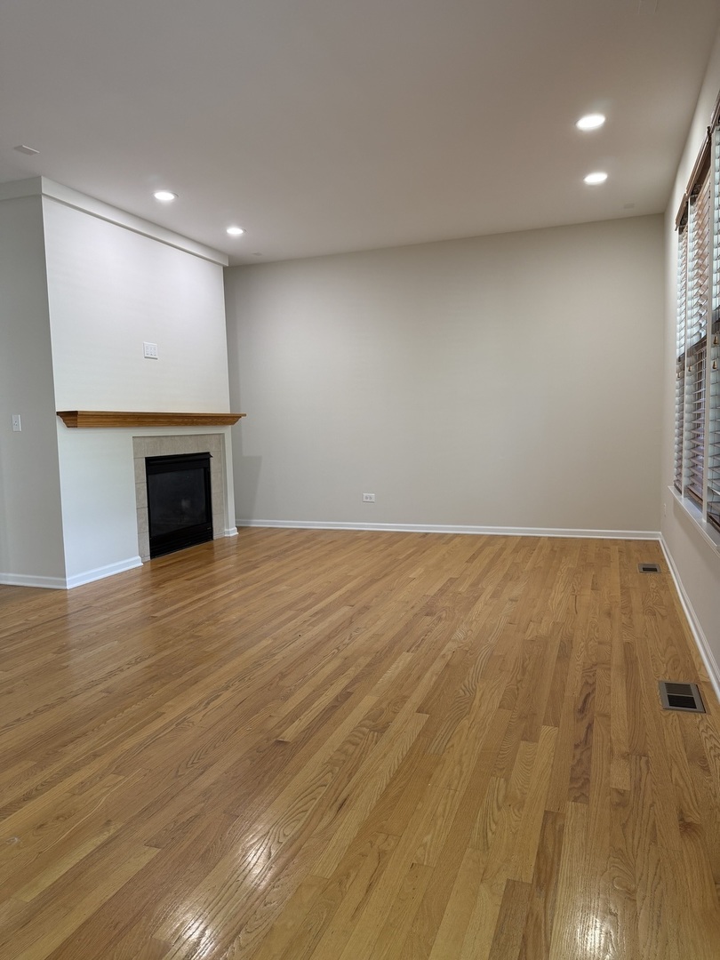 5588 Cambridge Way, Hanover Park, IL 60133