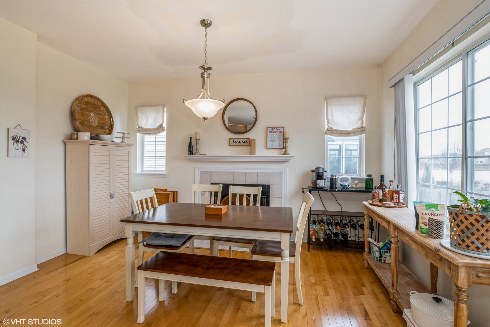 358 W Winchester Drive, Round Lake, IL 60073