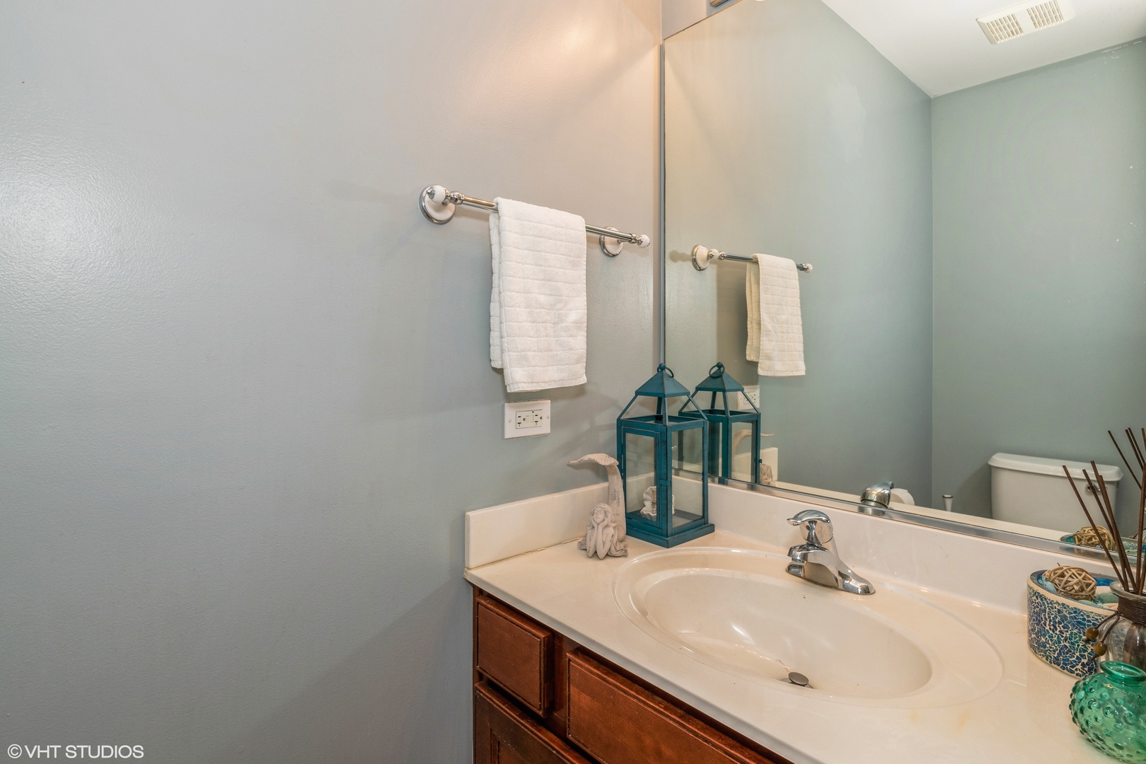 358 W Winchester Drive, Round Lake, IL 60073