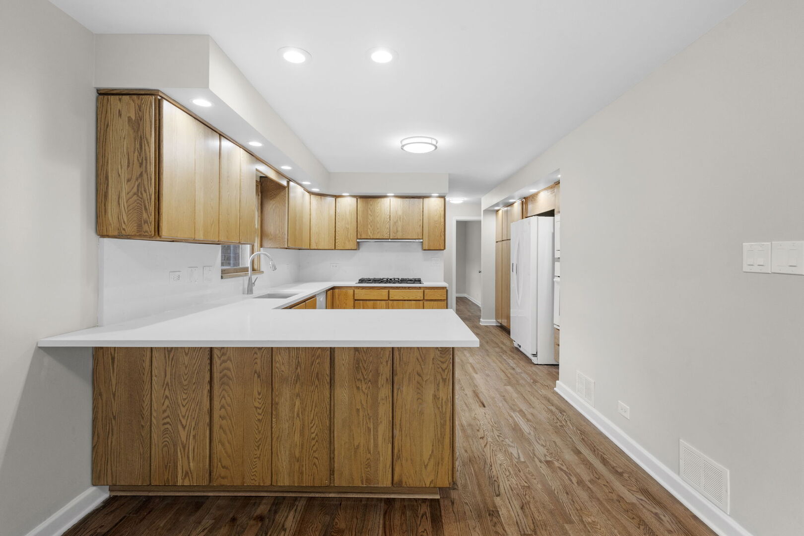 10624 Lawler Avenue, Oak Lawn, IL 60453