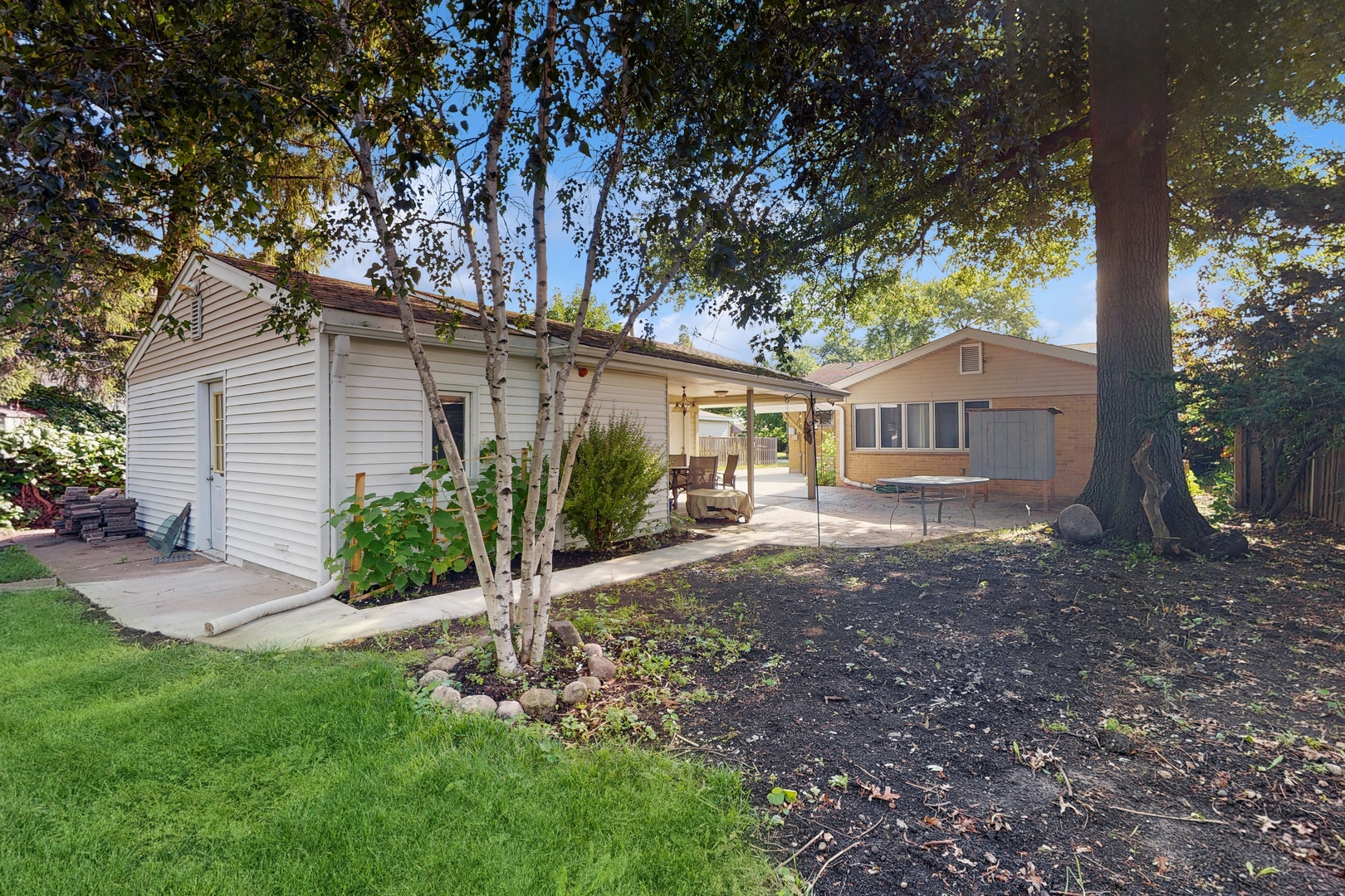 576 Amherst Avenue, Des Plaines, IL 60016