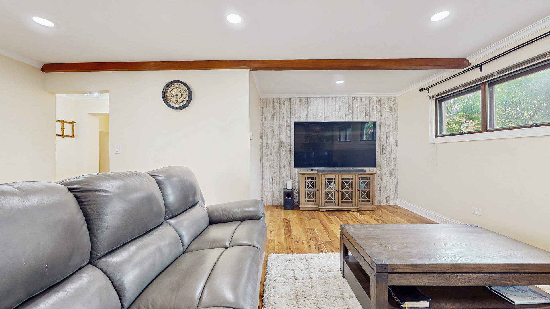 576 Amherst Avenue, Des Plaines, IL 60016