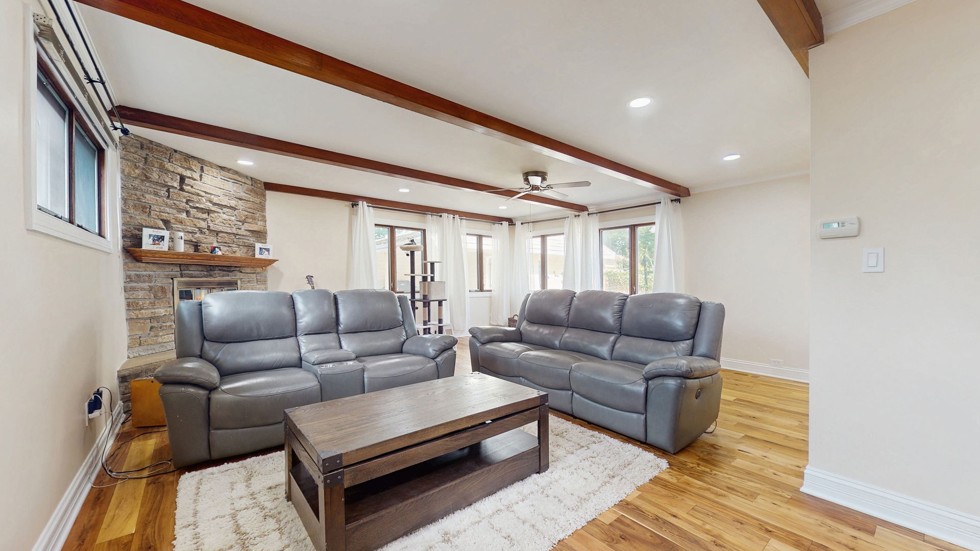 576 Amherst Avenue, Des Plaines, IL 60016