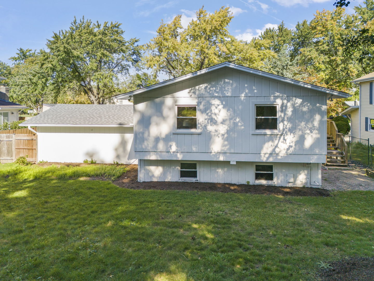 713 Ridgeview Street, Downers Grove, IL 60516