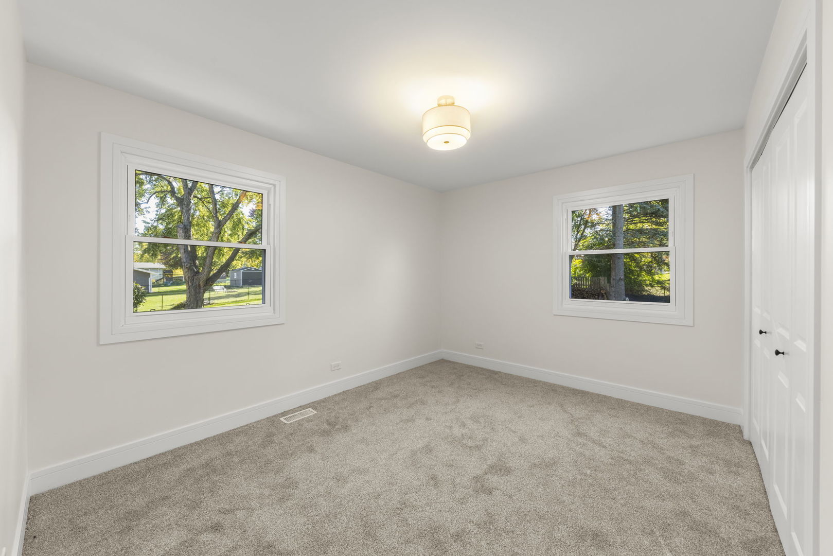 713 Ridgeview Street, Downers Grove, IL 60516