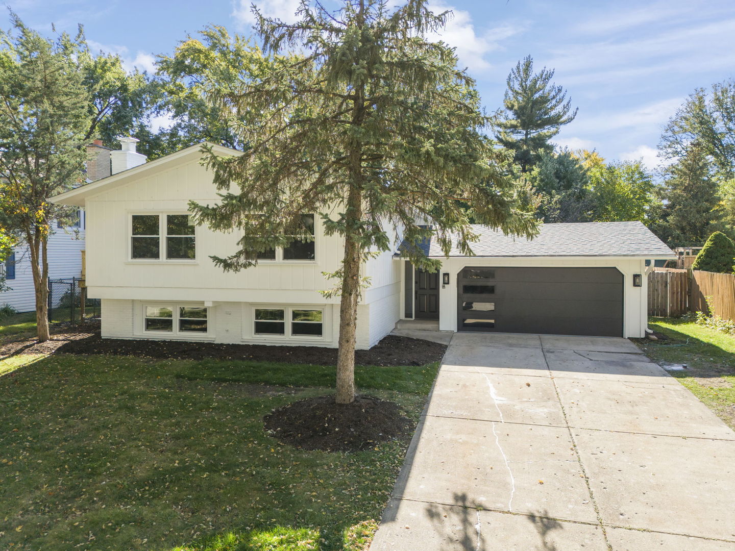 713 Ridgeview Street, Downers Grove, IL 60516