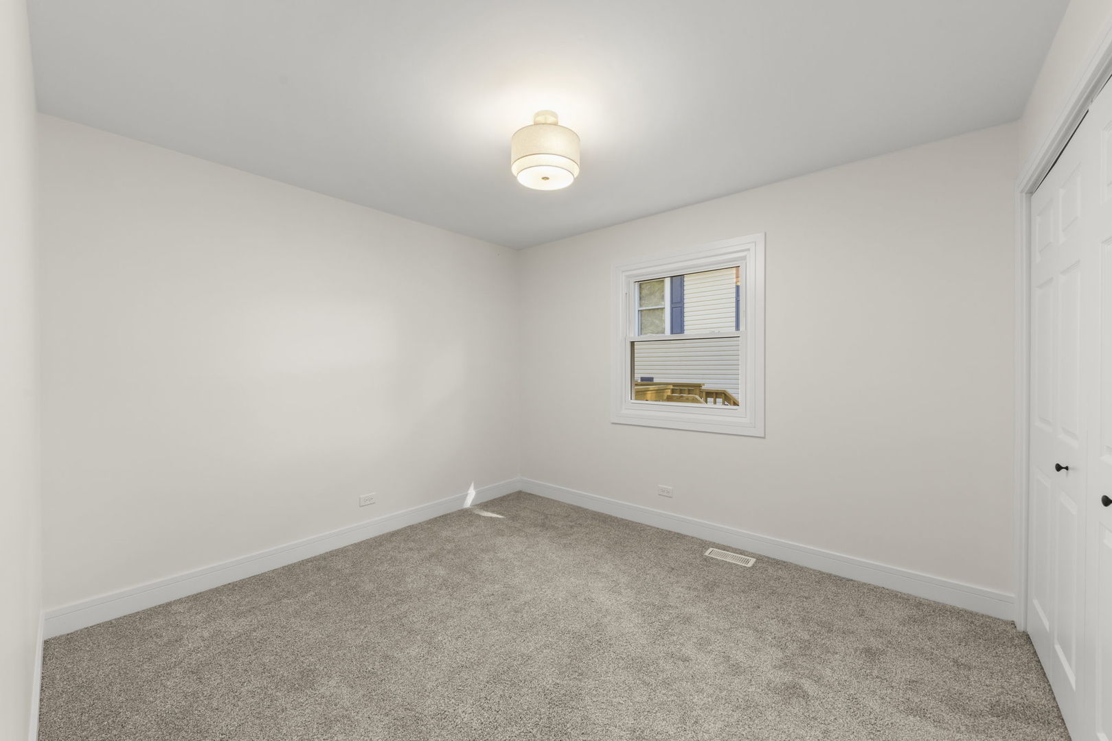713 Ridgeview Street, Downers Grove, IL 60516