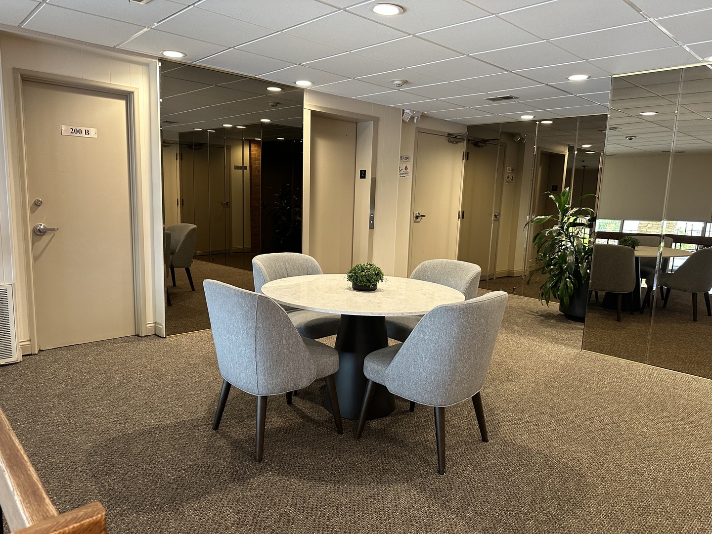 4225 Saratoga Avenue #204B, Downers Grove, IL 60515