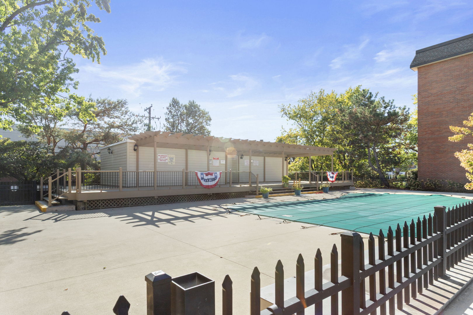 4225 Saratoga Avenue #204B, Downers Grove, IL 60515