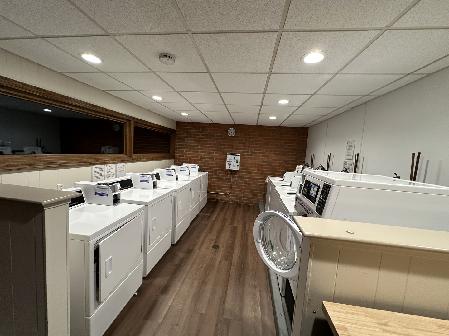 4225 Saratoga Avenue #204B, Downers Grove, IL 60515