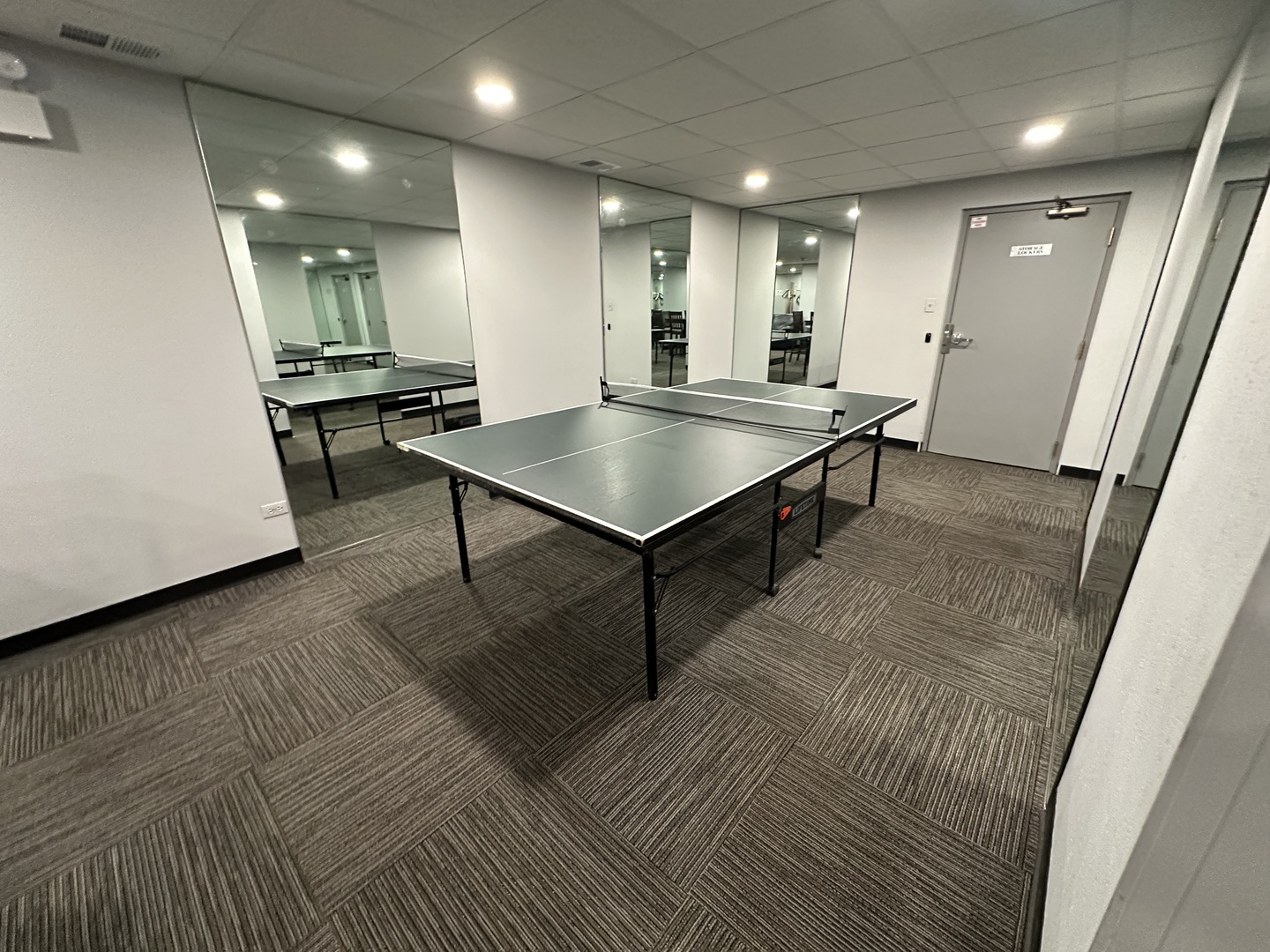 4225 Saratoga Avenue #204B, Downers Grove, IL 60515