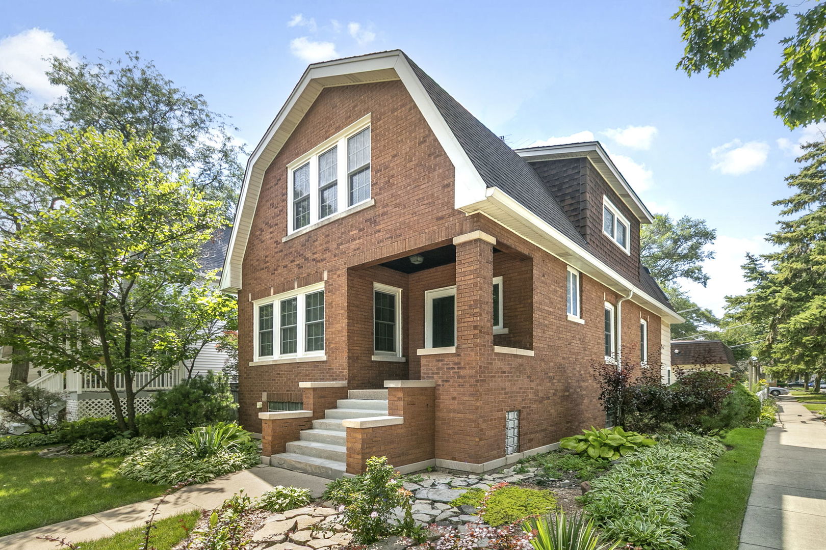 3002 Euclid Avenue, Berwyn, IL 60402